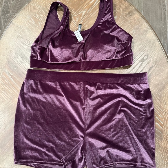 torrid Other - Torrid Velvet Lounge Set